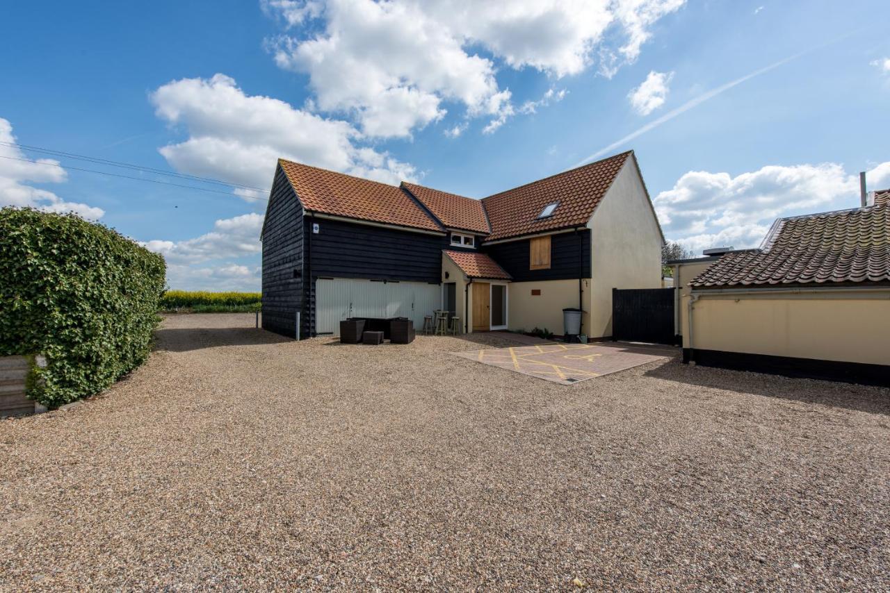 The Pheasant Public House & Hotel Gestingthorpe エクステリア 写真